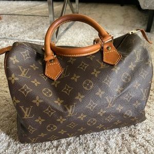Vintage Louis Vuitton Speedy 30